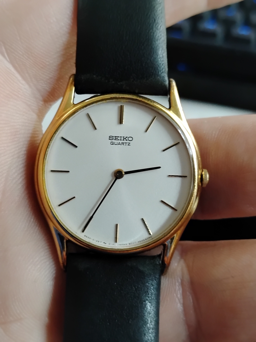 Seiko Quartz Men's Gold Case White Dial Black Leather Strap Watch Tested And Run